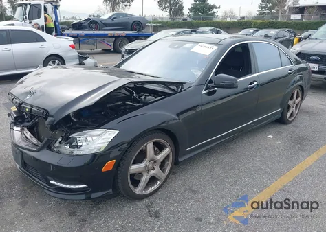 2013 Mercedes-Benz S 550 from USA, damaged, VIN WDDNG7DB1DA525967